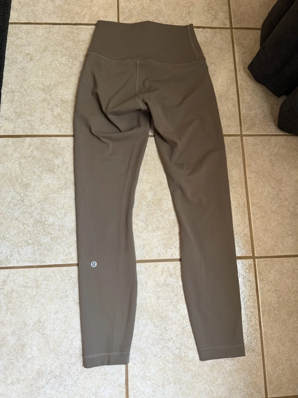 lululemon wonder train contour fit high rise tight 25